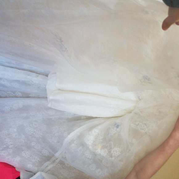 SHERRI HILL WHITE FLORAL LACE PROM DRESS - Picture 11 of 16